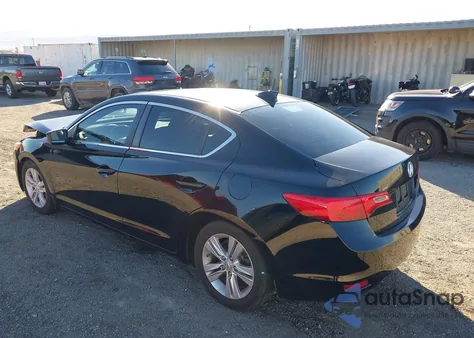 2013 Acura Ilx 2.0L из США, поврежденный, VIN 19VDE1F35DE021877